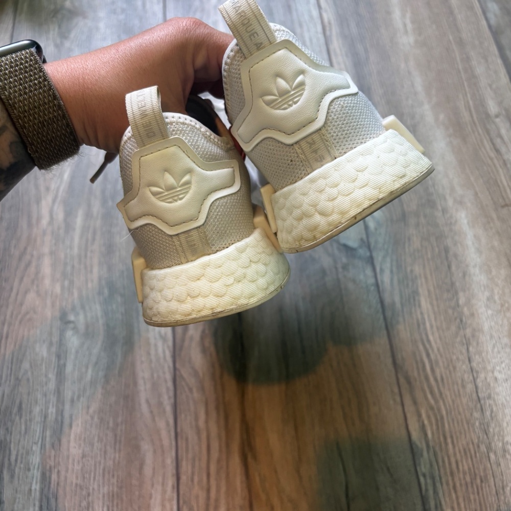 Addidas NMD - Picture 2 of 5